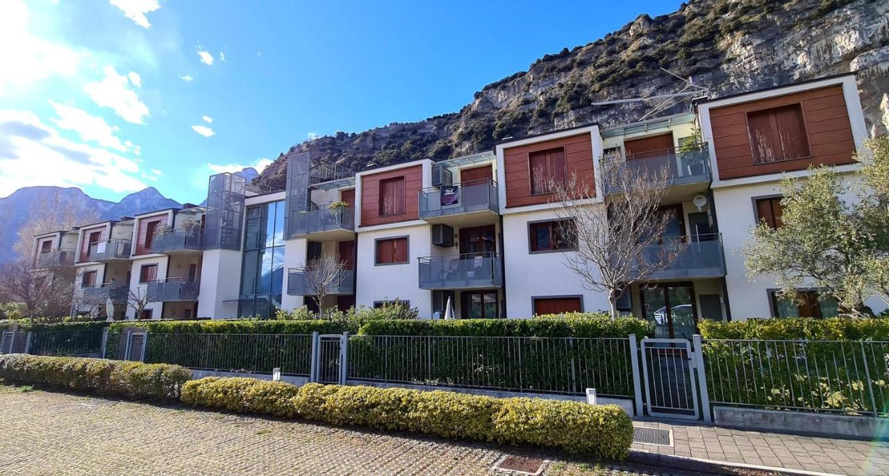 Garda Lake Aloha Apartments Torbole Sul Garda Buitenkant foto