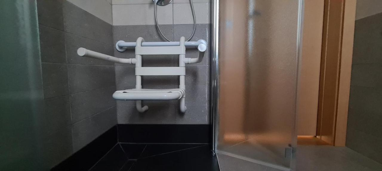 Garda Lake Aloha Apartments Torbole Sul Garda Buitenkant foto